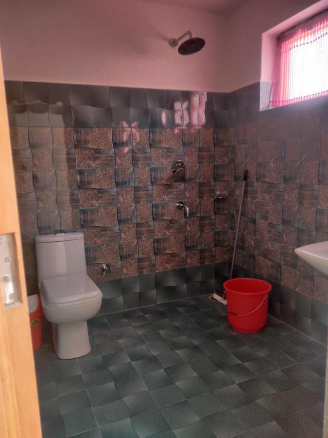 Tsetan Guest House Leh Ngoại thất bức ảnh