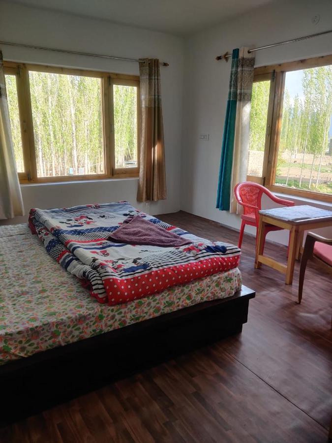 Tsetan Guest House Leh Ngoại thất bức ảnh