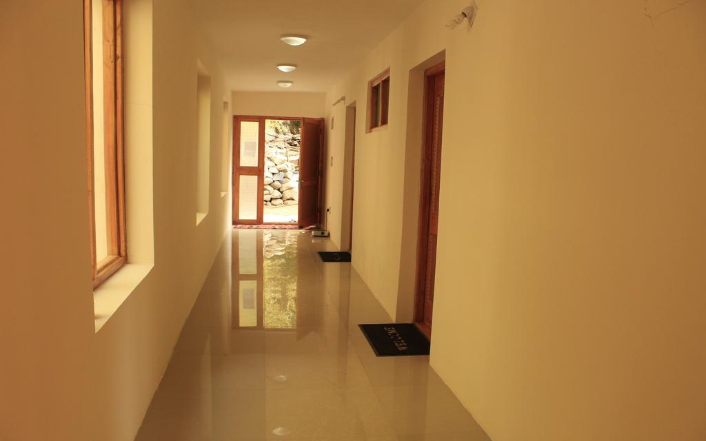 Tsetan Guest House Leh Ngoại thất bức ảnh